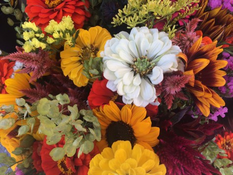 flowers at farmers market