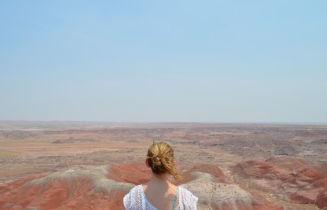 neve looking at bryce canyon