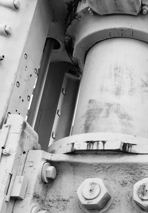 detail steel equip bla and wh